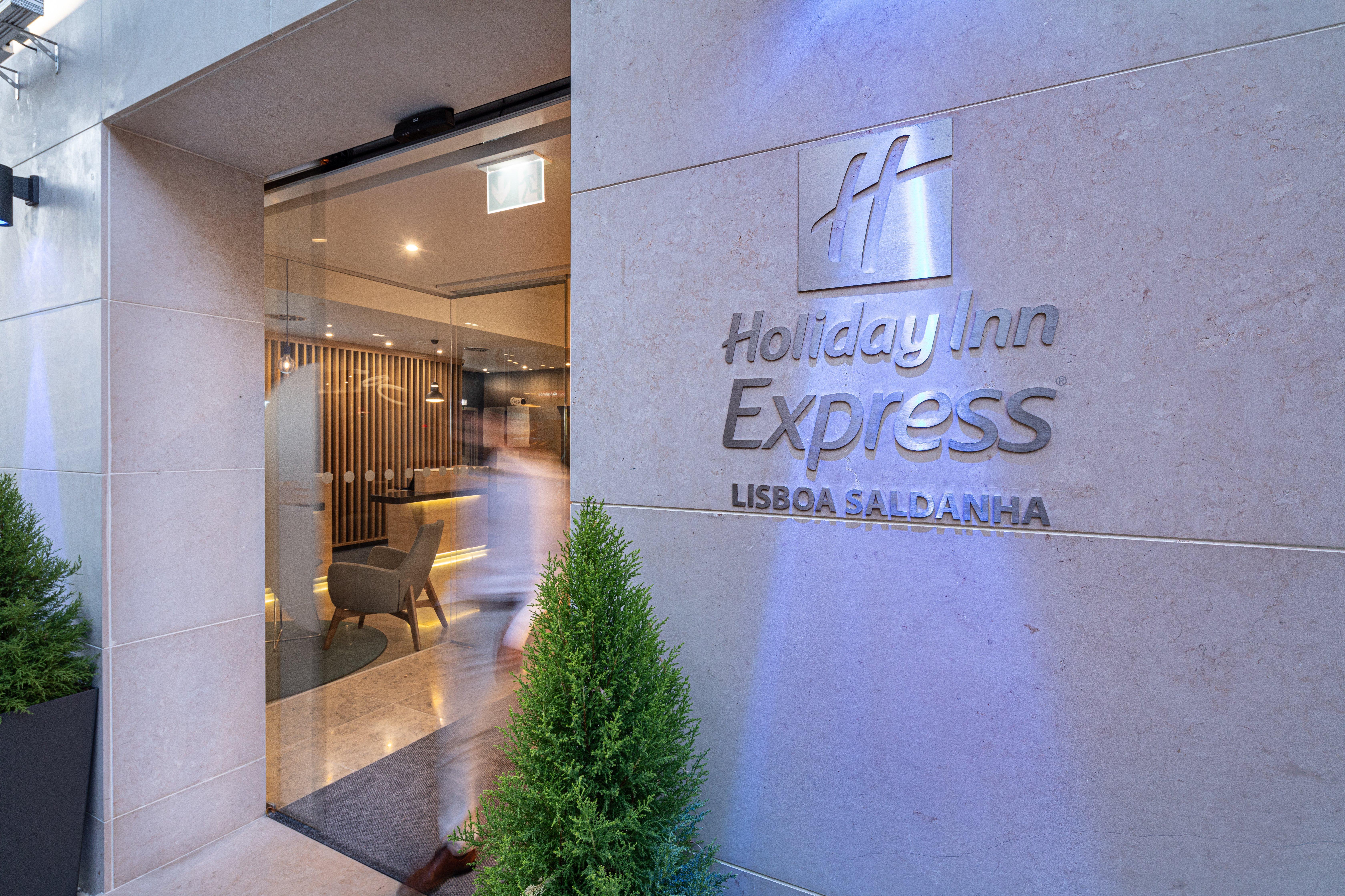 Holiday Inn Express - Lisbon - Plaza Saldanha, An Ihg Hotel Exterior foto